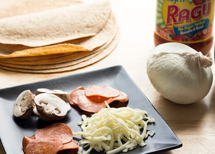 pepperoni pizza quesadilla