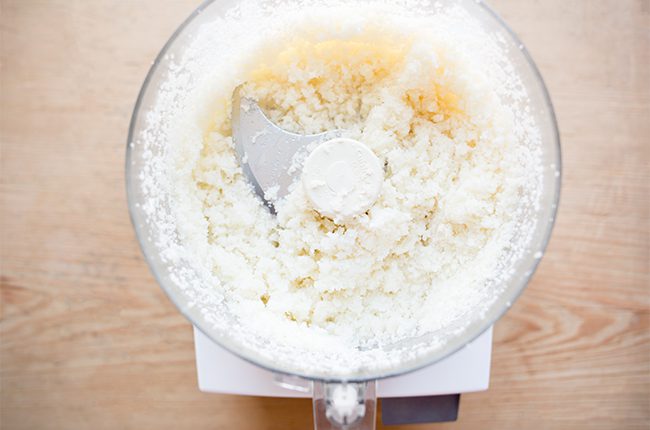 Keto Cauliflower 'Breadsticks' with Marinara Sauce