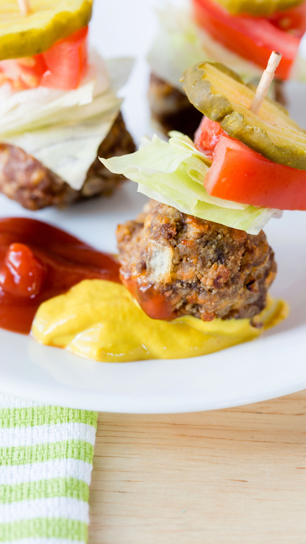 Low-Carb Cheeseburger Skewers