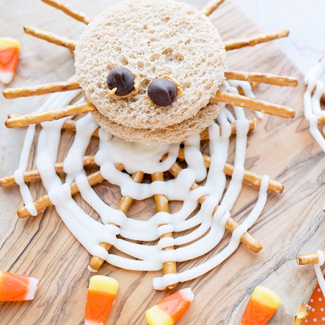 Spooky Spider Peanut Butter Sandwich Idea