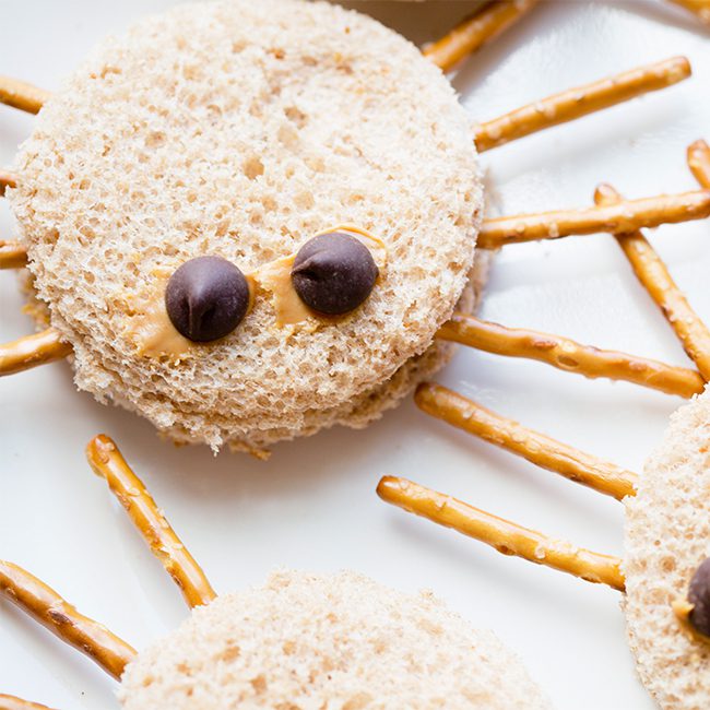 Spooky Spider Peanut Butter Sandwich Idea