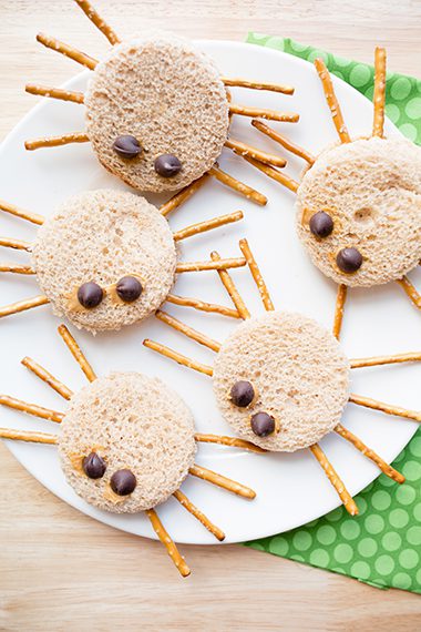 Spooky Spider Peanut Butter Sandwich Idea