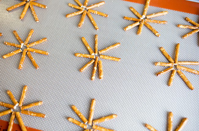 pretzels in a spider web form