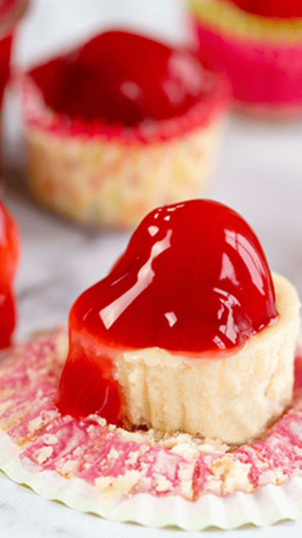 Close up cheesecake bites