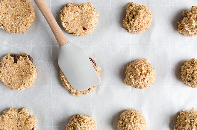Flat Oatmeal Cookies