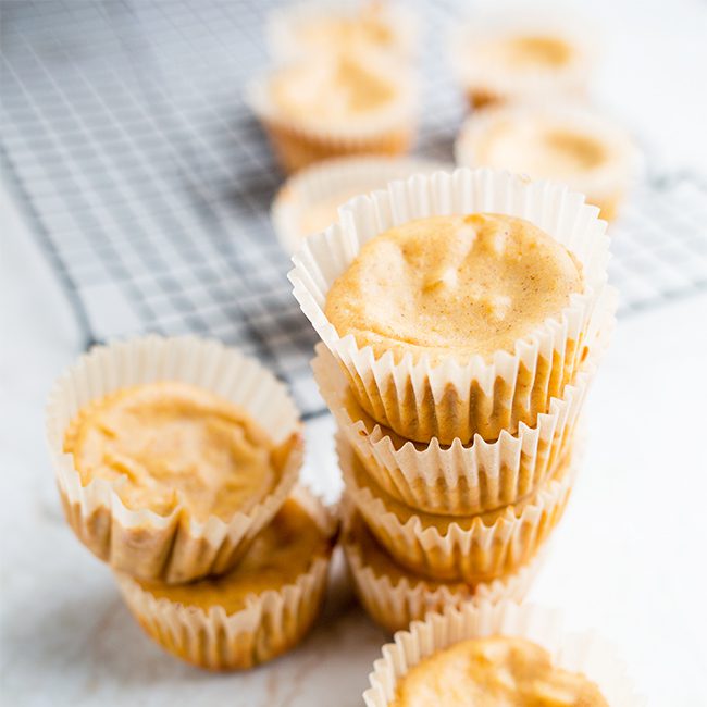 Low Calorie Pumpkin Cheesecakes