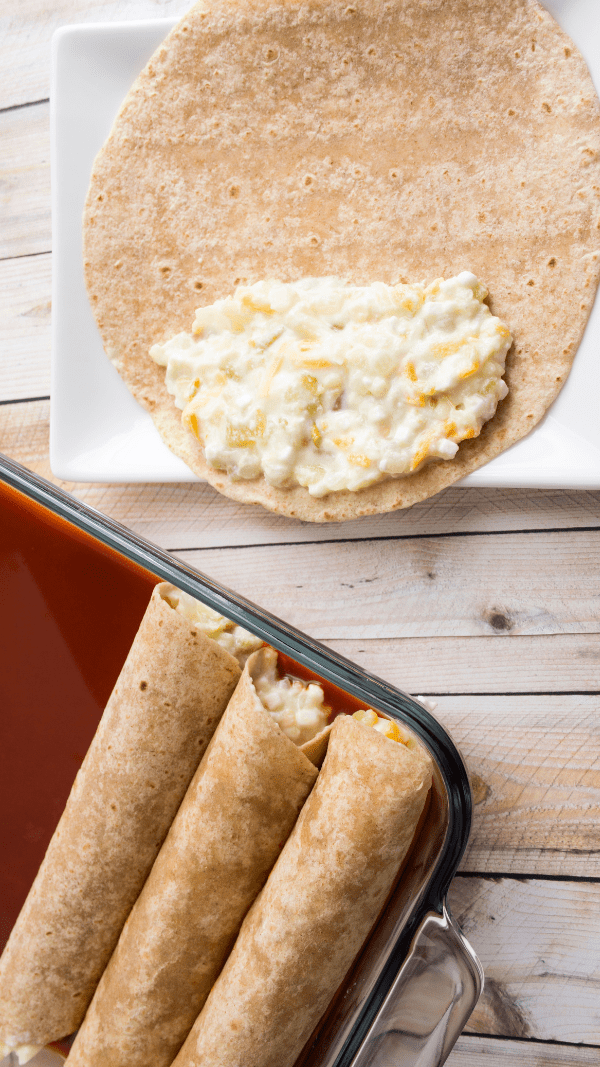Easy Cheese Enchiladas with Red Sauce