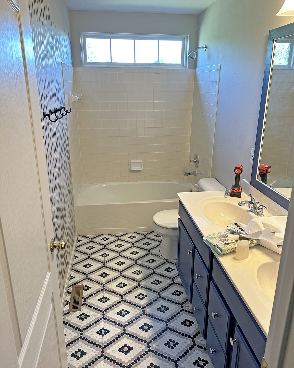 Before Cincinnati Bathroom Remodel