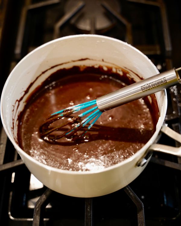 texas sheet cake frostin