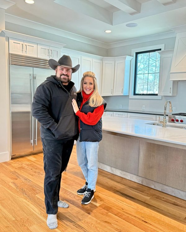 Brooke and Daron Farmer custom home builders in Cincinnati