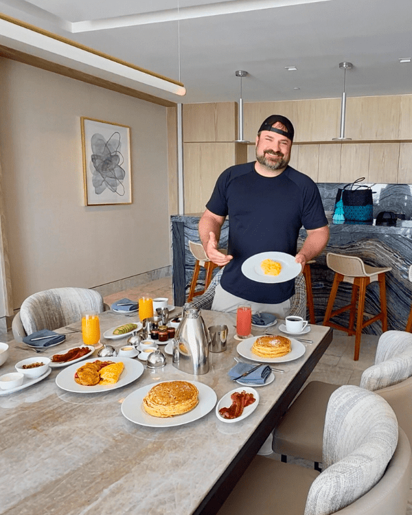 daron leading worship with our family on vacation